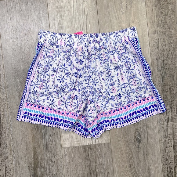 Lilly Pulitzer Neilah Mid-Rise Short in Resort White Time to Shine Engineered - Picture 2 of 8